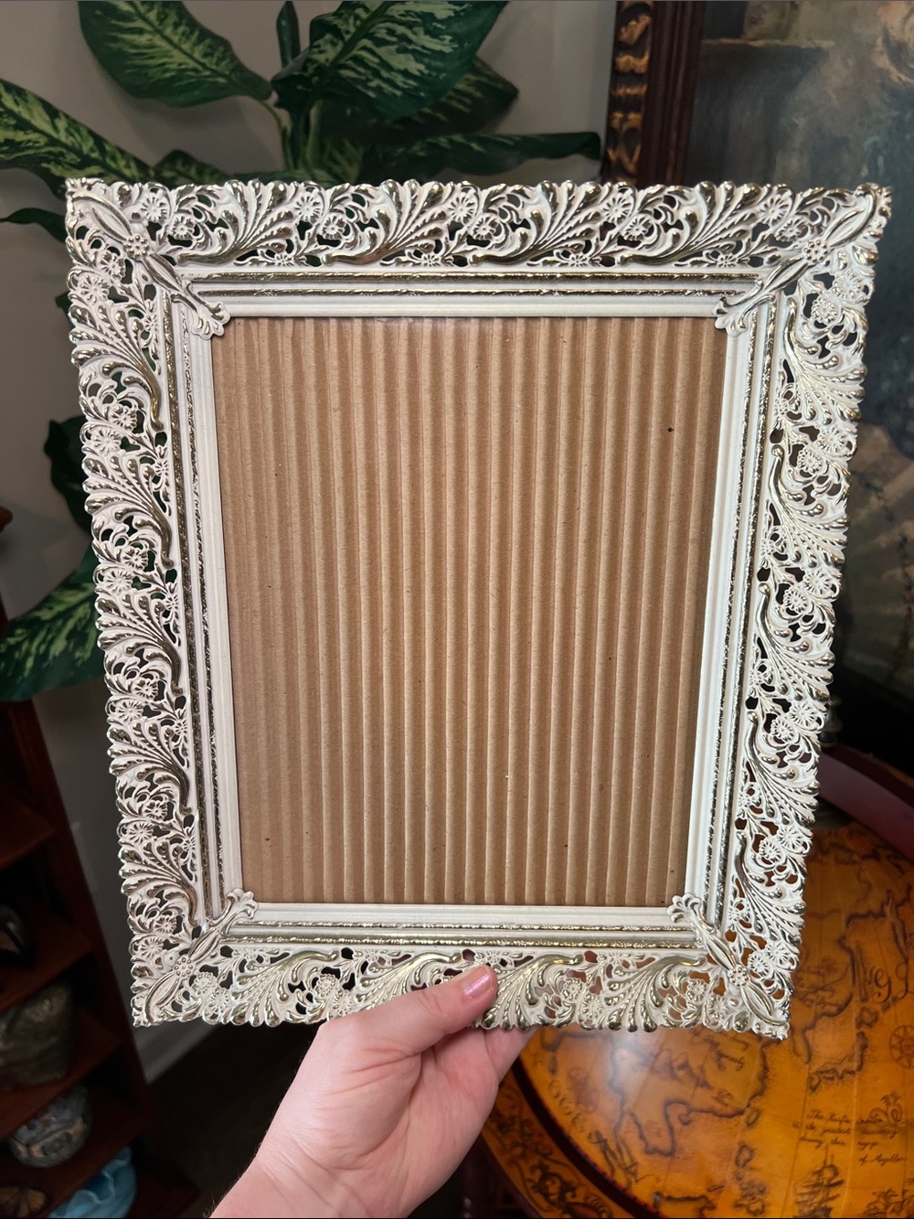 Vintage MCM Hollywood Regency Gold Cream Ornate Filigree Wall Picture Frame